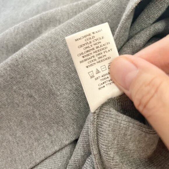 Ann Taylor PETITE Mini Length Knit Stretchy Flare Flowy Pull On Skirt - Picture 8 of 11